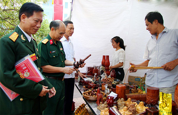 Phát huy bản chất, truyền thống Bộ đội Cụ Hồ, tiếp tục đóng góp xứng đáng cho sự nghiệp cách mạng của Đảng và dân tộc

